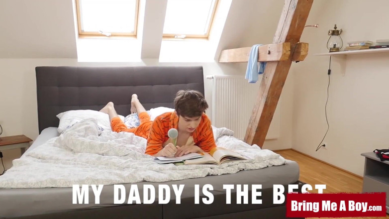 Daddy On Twink: Bringmeaboy - mi papi es el mejor