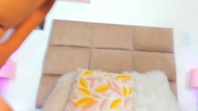 Ashley Curvy: Ce que l’prof voit devant ce que vous voyez