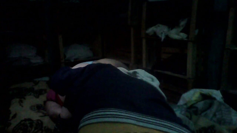 Fitcure1: 我吮吸她的屁股，我们在晚上做爱