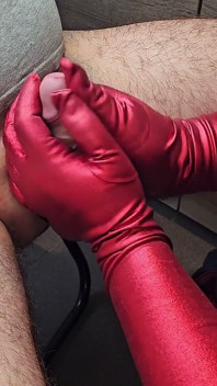 My Step Stepmom Teaches You How to Give the Best Handjob to Step Stepson