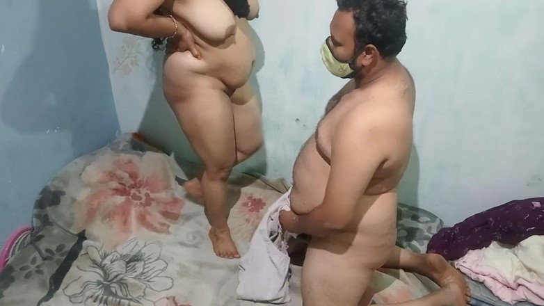 Gulaab: Sexo de persona con vendaje por chica india