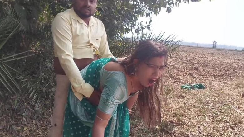 Sona bhabhi: Video rekaman seks istri seksi india lagi asik ngobrol sama...