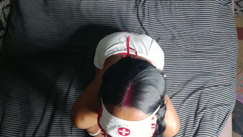 DIMPEEKUMARI21Y: Jururawat teman wanita baru kongkek teman lelaki, teman wanita desi...
