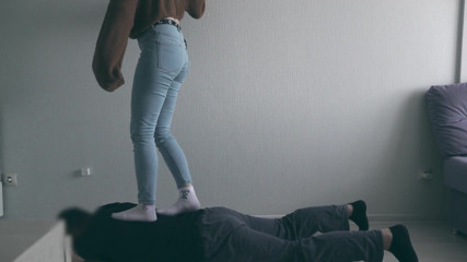 Amateur_fetish: 짓밟는