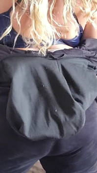 Carlos Loves Old Panties