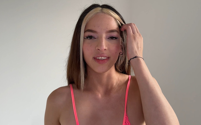 Max Cartel: Ultra drobná amatérská teenagerka Maria