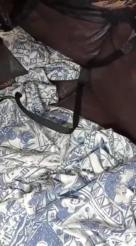 Paris Jango: Kamera Namířená Na Její Obličej Vidíš, Jak Ta Dospělá Žena Reaguje...