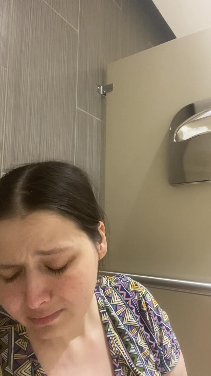 MissChrystalline: Orgasmo nel bagno