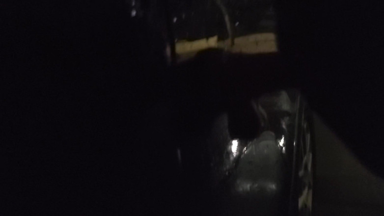 THCBDNA: Cewek ini lagi asik ngentot dildo di luar ruangan sambil...