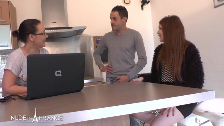 Nude in France: Primera vez anal para la guapa joven Angela Kiss follada...