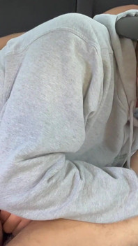Un Voyou Papi Gros Et Bien Monté Se Fait Baiser Par Une Grosse Bite Non Circoncise, Une Grosse Bite Mince Se Fait Baiser