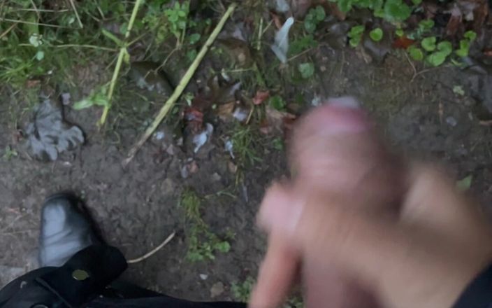Kadu: Chico tímido en crucero y no pudo resistir mi polla
