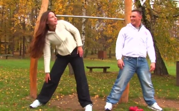 123XXX - Fucked Amateurs in Germany!: Một thiếu niên Người Đức tóc nâu có thể đụ bất cứ...