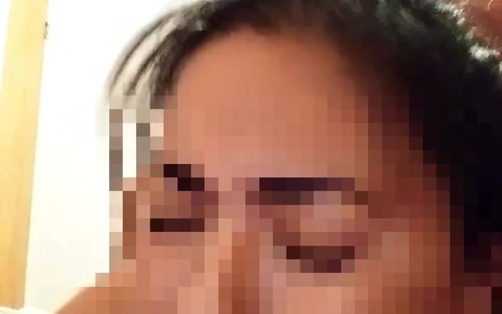 Sexy Sagitario: 年配の男性は、誰もいないときに彼女が知っていることを教えてくれました
