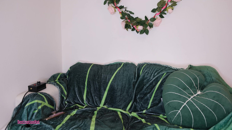 Destination Kat: La tua immaginazione sul seno