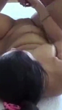 호텔에서 나에게 따먹히는 새로 결혼한 바비