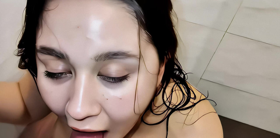 Nicole Passat: Nicole'un buharlı duş oral seksi - kalın tanrıça ıslanıyor, sabunlu ve seni...