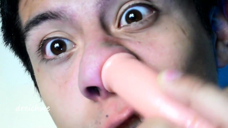 Dreichwe: Dildo v nose