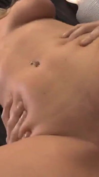 Les filles sexy et excitées adorent la sodomie n ° 9 - film complet 100 min