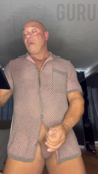 Mr. Guru: Solo Wank Jerk off Mr Guru Bodybuilder Stepdaddy