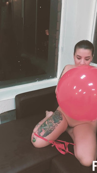 POV B2p 18 Iches Giant Red Balloon + Nude Hitachi
