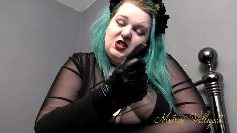 Mxtress Valleycat: Glove girl interrogation