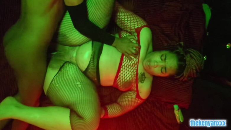THEKENYANXXX: Ein romantischer missionarssex mit einigen langsamen tiefen schlägen