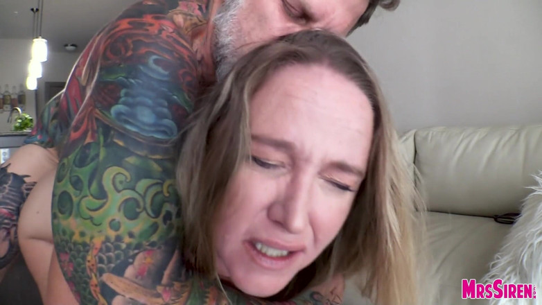 Siren XXX Studios: Tattooed stud fucks chubby wife