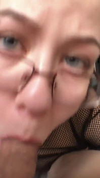 Vilu Vidish POV avsugning närbild
