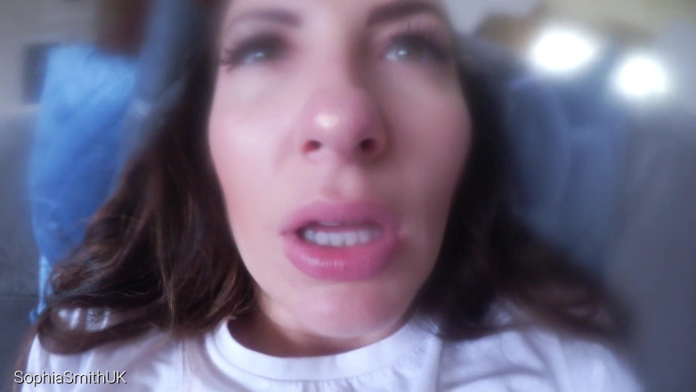 SophiaSmithUK: ASMR lins dimma och kyssar