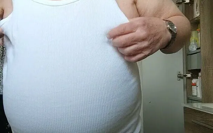 Karlchengeil: Undershirts Are Cool Too!