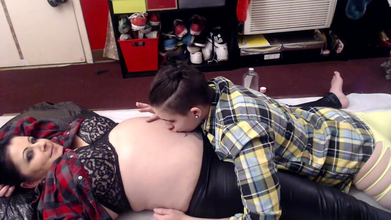Abby Anna: Oiled belly button play