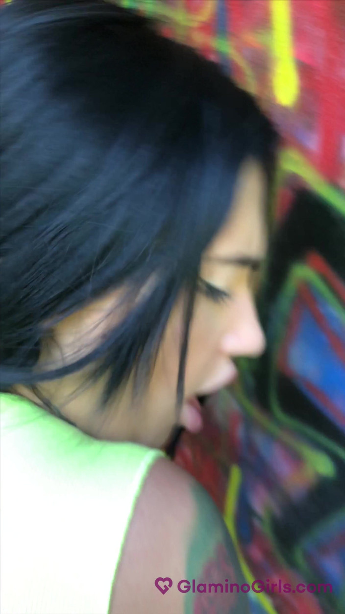 Glamino Girls: Futută în Parcul Central