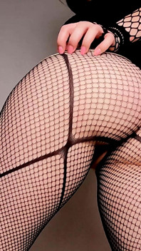 Krem na My Ass PAWG w pończochach Bierze soczystą jazdę na Big Ribbed Dildo