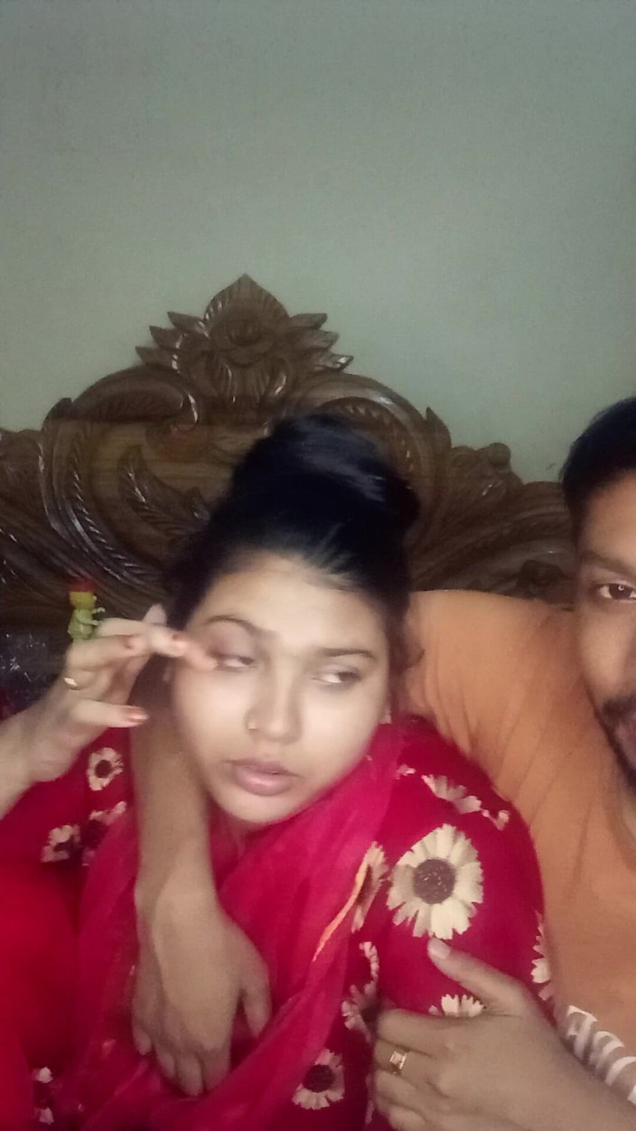 Desivideo: Video rekaman seks viral istri hot india di rumah!
