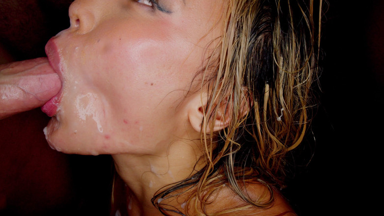 Yeri Blue: Писання на казумі в хардкорній груповусі - подвійне проникнення