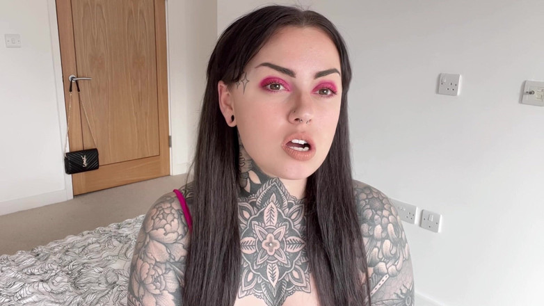 Miss Valentina: Snowbunny, copine, fantasme de grosse noire