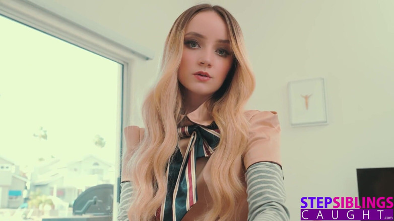 StepSiblings Caught: สาวอร่อยประจำเดือนสิงหาคม 2023 Maria Kazi - S4:e1