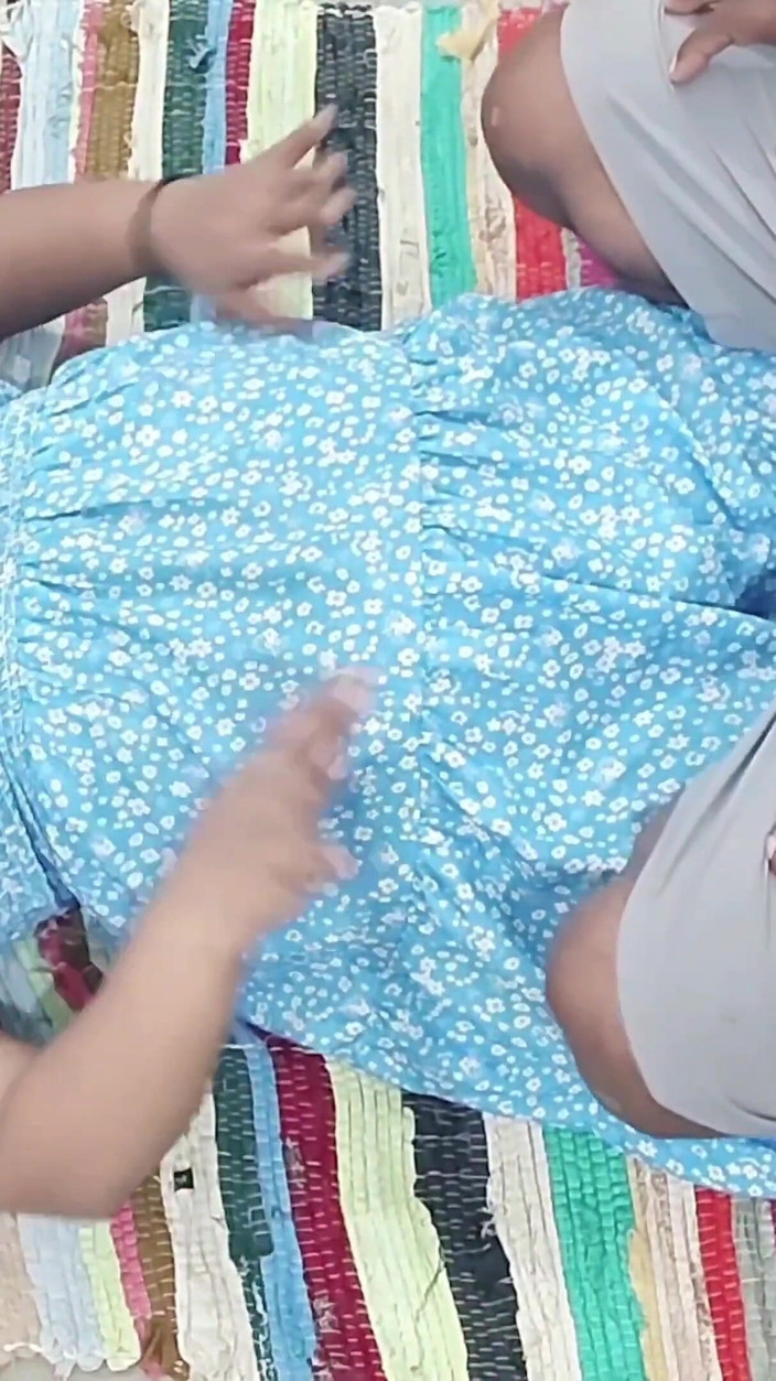 Niharika Thakur: 내 이웃의 와이프가 선교사와 후배위 사정을 처음으로 보지 힌디어 대화에 사정하다