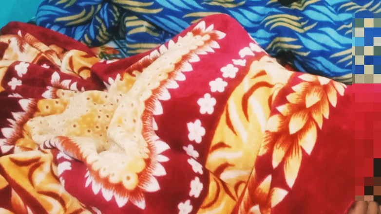 Manjushukla: Nueva pareja teniendo romance.