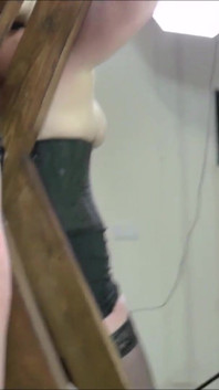 Lacey Starr și Chloe Davis și Prințesa Rochelle în futai lesbian dur cu vibrator legat