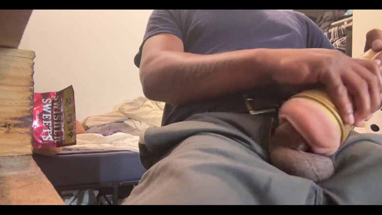 DickiesHomie: Mi godo questa figa artificiale