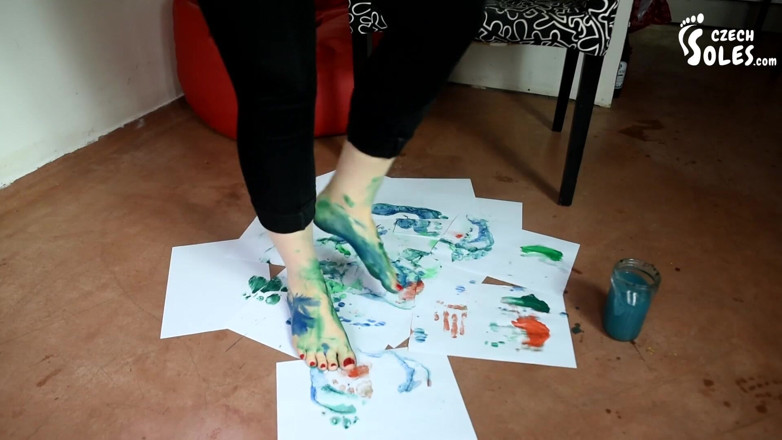 Czech Soles - foot fetish content: Pintura e solas com pés e solas