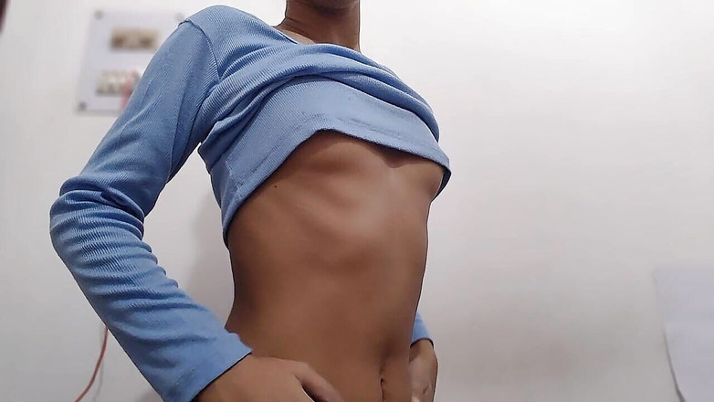 desigirl93: Шри-ланкийская симпатичная юная девушка развлекается соло своим телом