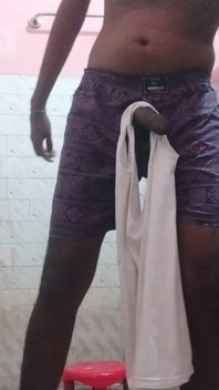 Sesi pemotretan seksi cewek seksi tamil dengan raksasa pria kulit hitam 10 inci