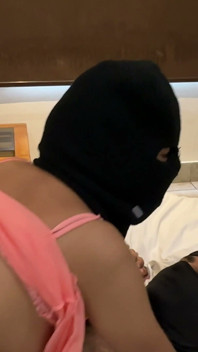 Seksowna żona hardcore sex z muzułmaninem BF w hotelu