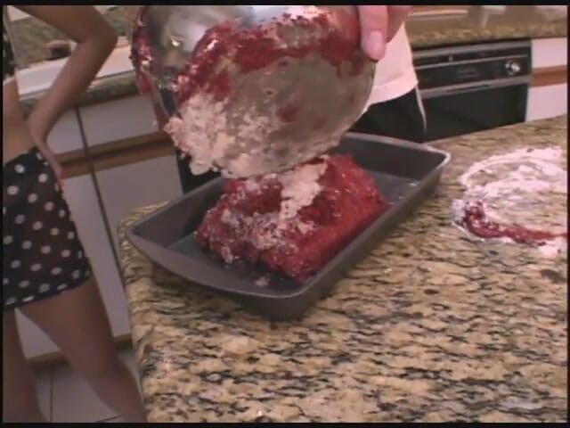 Tight little babes: Asian gets fucked while preparing food in the kitchen