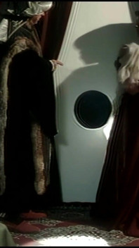 Medieval Gloryhole: the Husband Is Away and the Wife Takes Advantage of a Hole in the Wall to Enjoy a Nice Big Cock.