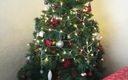 Skyler Squirt: Tratando de ordenar estos árboles de navidad apaga 3 controles remotos y...