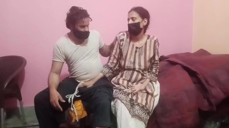 SHAKRATASNEEM: Persediaan dengan ibu tiri di rumah sangat panas dan tubuh...
